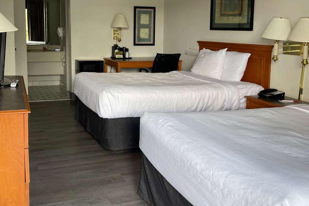 Econo Lodge Джорджтаун Номер фото
