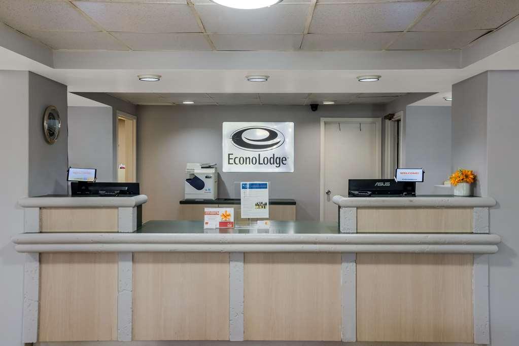 Econo Lodge Джорджтаун Інтер'єр фото