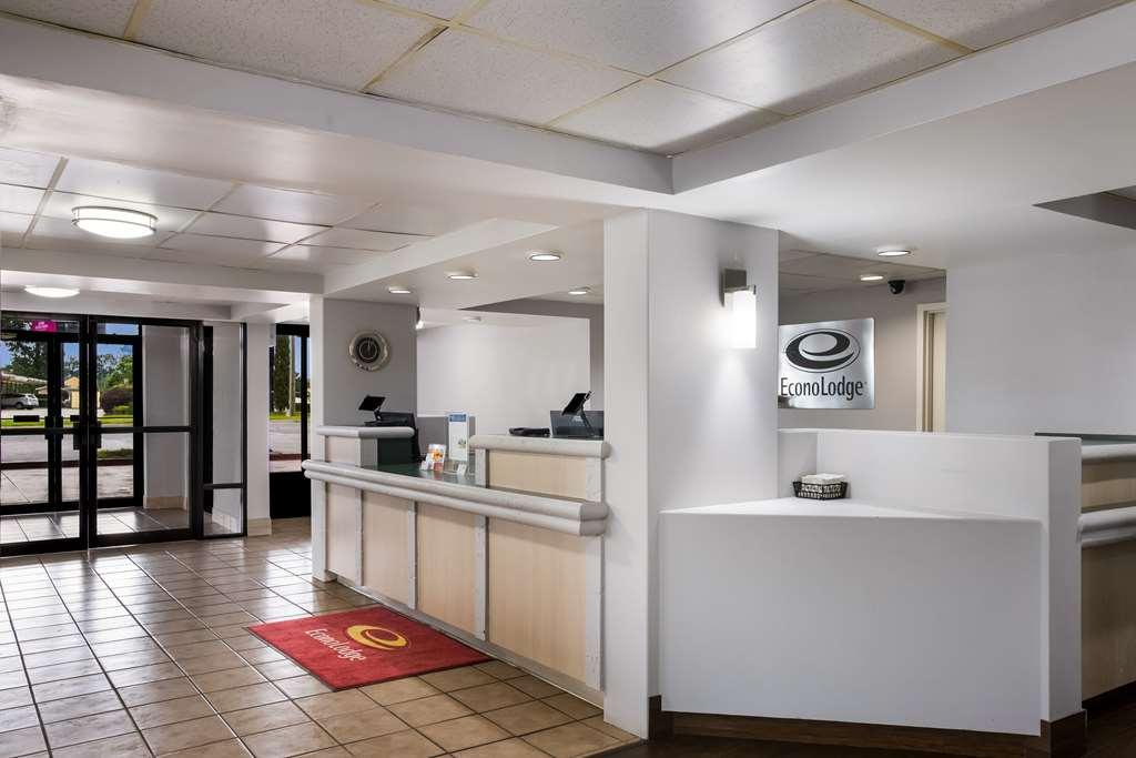 Econo Lodge Джорджтаун Інтер'єр фото